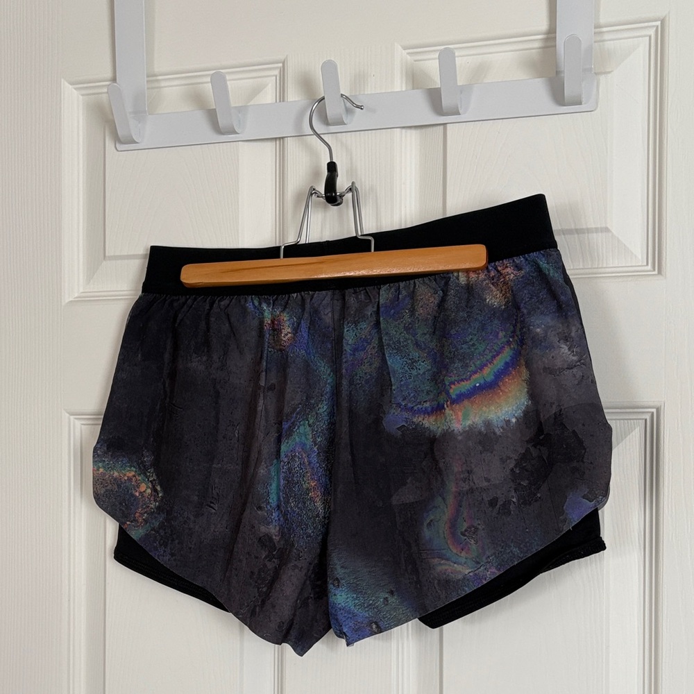 Reebok Women's Black Iridescent Print Athletic Shorts - Picture 4 of 4